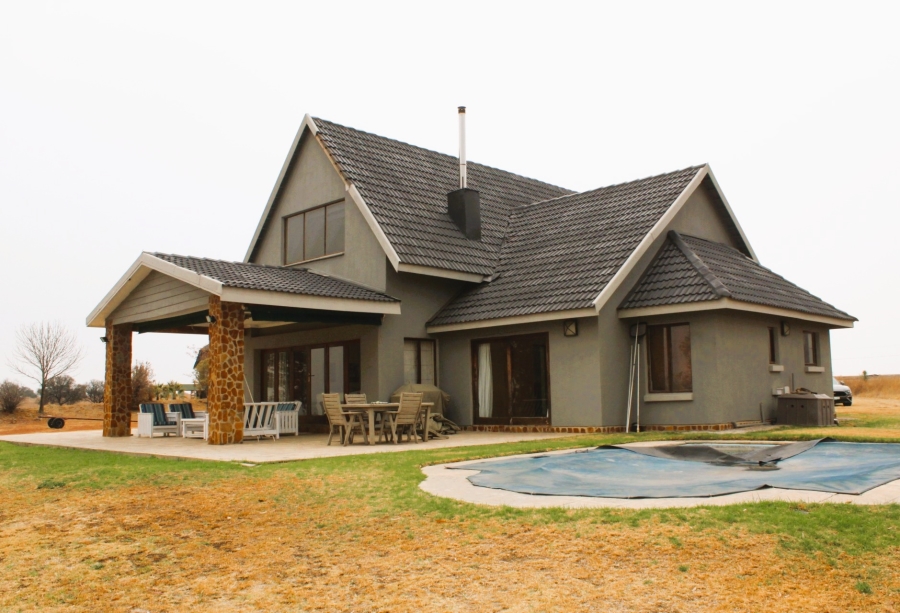 4 Bedroom Property for Sale in Metsimaholo Free State